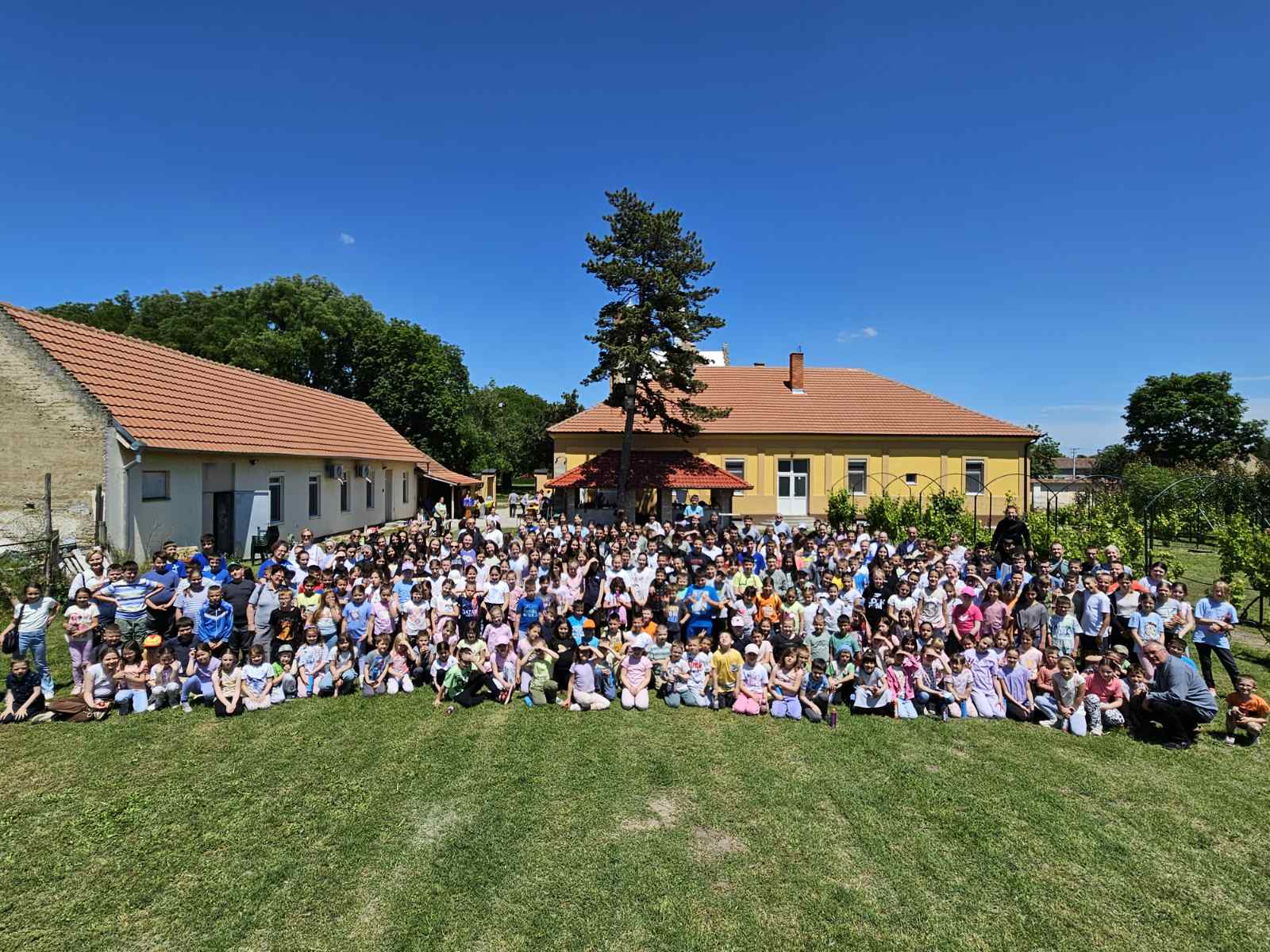 Zahvalnica za kraj školske i vjeronaučne godine u Žedniku