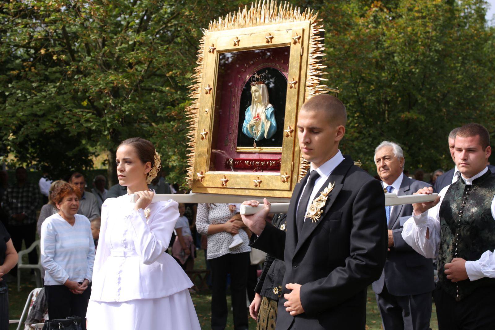 Gospa od suza – uzor pravog majčinstva
