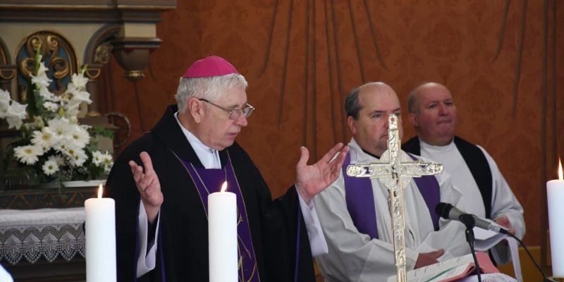 20251031-zsablya-emlekmise-papialdozatok5